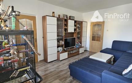 Na predaj 3-izbový byt s garážou  Bratislava – Rača