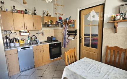 Na predaj 3-izbový byt s garážou  Bratislava – Rača