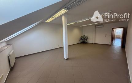 Na prenájom novozrekunštruovaná klimatizovaná kancelária v centre mesta Nitra