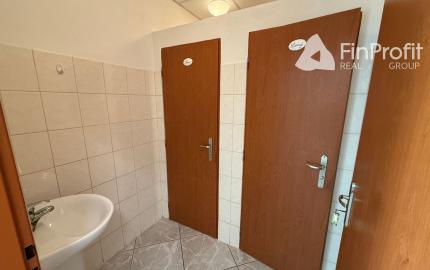 Univerzávny priestor na prenájom pre kanceláriu aj služby v centre mesta – 113 m²