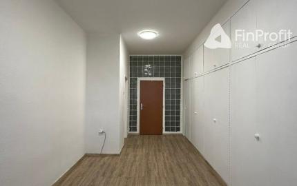 Kancelárske priestory s umývadlom na prenájom - od 18 m2, Bojnická ul.