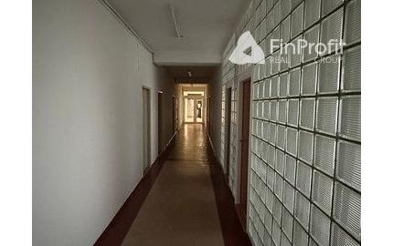 Kancelárske priestory s umývadlom na prenájom - od 18 m2, Bojnická ul.