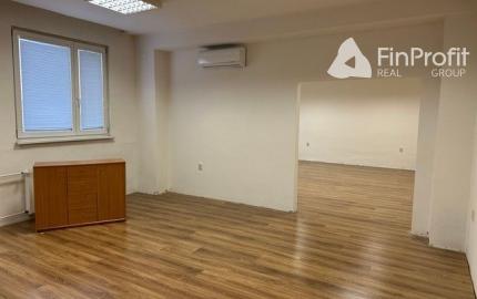 Administratívne priestory na prenájom - 15 m2, 36 m2, 66 m2, Galvaniho ul.