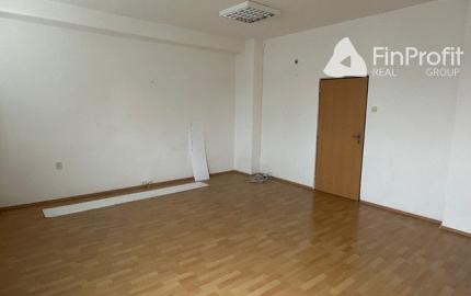 Administratívne priestory na prenájom - 15 m2, 36 m2, 66 m2, Galvaniho ul.