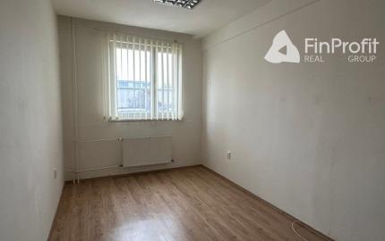 Administratívne priestory na prenájom - 15 m2, 36 m2, 66 m2, Galvaniho ul.