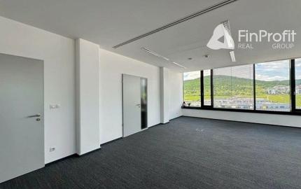 Reprezentatívny kancelársky priestor na prenájom - 49 m2, Račianska ul. - Reding Tower 2.