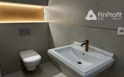 Kompletne zrekonštruovaný, klimatizovaný 4i byt na predaj - 102 m2, v Starom meste.