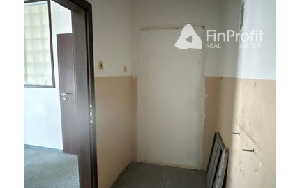 Priestor pre servisno-obchodné a skladovacie využitie na prenájom - 67 m2, Bojnická ul.