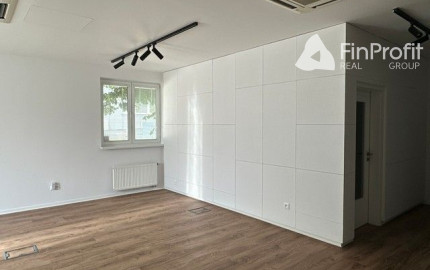 Kancelársky priestor so samostatným vstupom na prenájom - 98 m2, ul. Na Pántoch