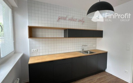 Kancelársky priestor so samostatným vstupom na prenájom - 98 m2, ul. Na Pántoch