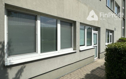 Kancelársky priestor so samostatným vstupom na prenájom - 98 m2, ul. Na Pántoch