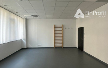 Priestory pre šport a fyzioterapiu na prenájom - 106 m2 a 112 m2, OBC Tomášikova