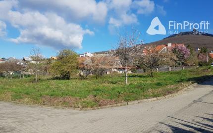 Predám 10á pozemok - Nitra, Zobor.