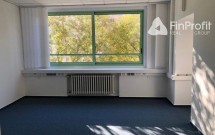 Kancelárie v centre mesta na prenájom - od 20 m2, ul. Námestie SNP.