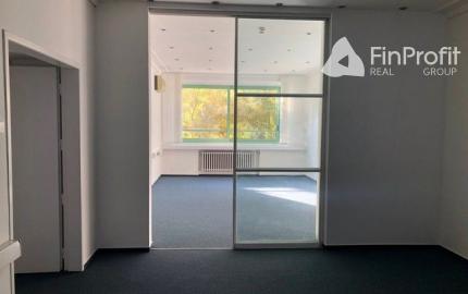 Kancelárie v centre mesta na prenájom - výmera od 18 m2, ul. Námestie SNP.