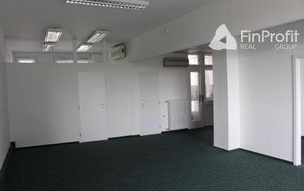 Kancelárie v centre mesta na prenájom - výmera od 18 m2, ul. Námestie SNP.