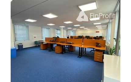 Zrekonštruovaný administratívny celok na prenájom - 371 m2, Údernícka ul.
