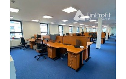 Zrekonštruovaný administratívny celok na prenájom - 371 m2, Údernícka ul.