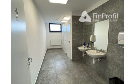 Zrekonštruovaný administratívny celok na prenájom - 371 m2, Údernícka ul.
