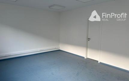 Vykurované obchodno-skladovacie a výstavné priestory na prenájom - od 450 m2, lokalita Bory.