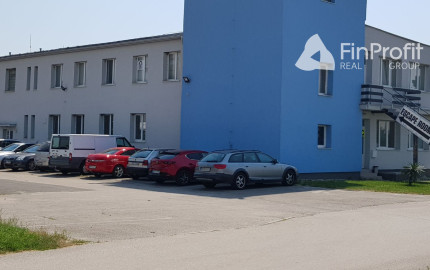 Predám pozemok na nitrianskom letisku v Janíkovciach.