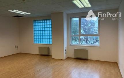 Kancelária na prenájom - 46 m2, Údernícka ul.