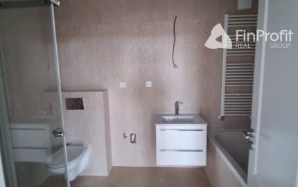 Skolaudované 3i byty v tehlovej novostavbe.