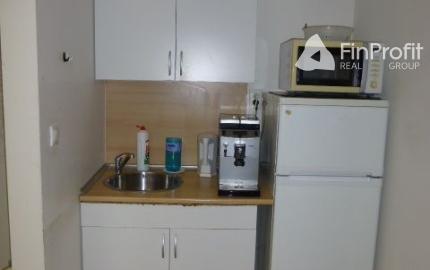 Zrekonštruované kancelárie na prenájom. Možnosť prenájmu skladu - od 11 m2, Slovnaftská ul.