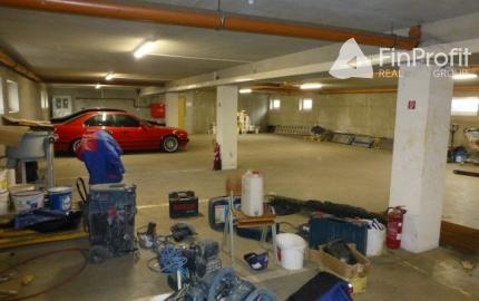 Zrekonštruované kancelárie na prenájom. Možnosť prenájmu skladu - od 11 m2, Slovnaftská ul.