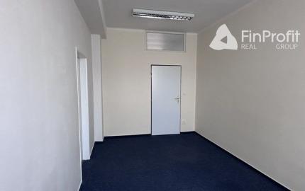 Kancelária s bezplatným parkovaním na prenájom - 36 m2, Rybničná ul.