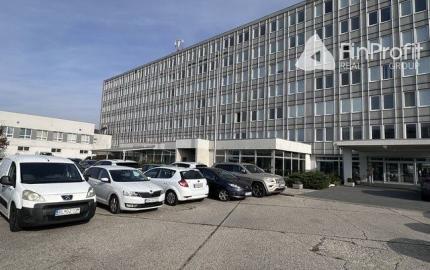 Kancelária s bezplatným parkovaním na prenájom - 36 m2, Rybničná ul.