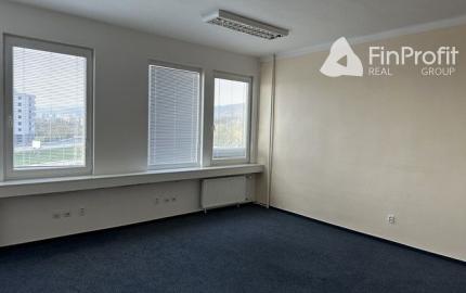 Kancelária s bezplatným parkovaním na prenájom - 52 m2, Rybničná ul.