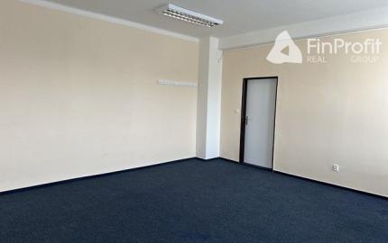 Kancelária s bezplatným parkovaním na prenájom - 52 m2, Rybničná ul.