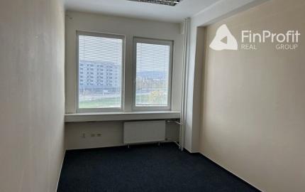 Kancelária s bezplatným parkovaním na prenájom - 52 m2, Rybničná ul.