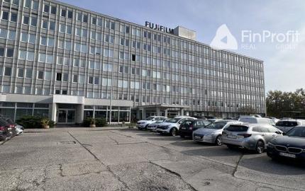 Kancelária s bezplatným parkovaním na prenájom - 52 m2, Rybničná ul.