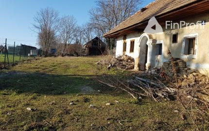 Predám stavebný pozemok Nitra - Štitáre.