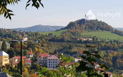 Predám stavebný pozemok na RD v Banskej Štiavnici.