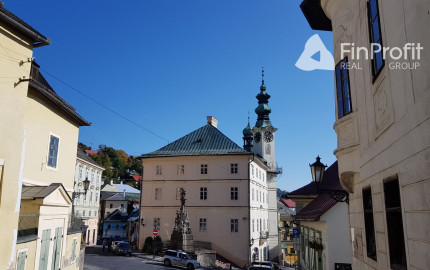 Predám stavebný pozemok na RD v Banskej Štiavnici.