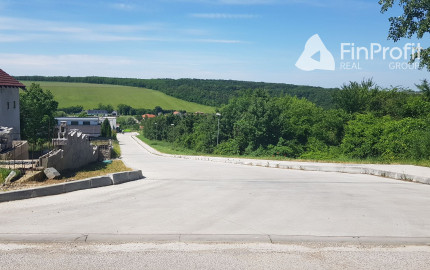 Predám stavebný pozemok Nitra - Šúdolská ulica.