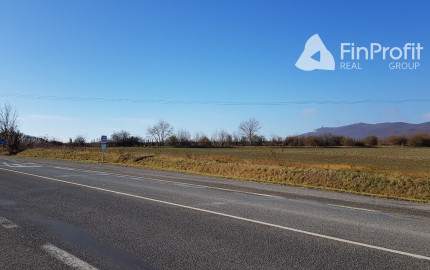 Predám pozemok na Zlatomoraveckej ceste pri Nitre, 6492m2.