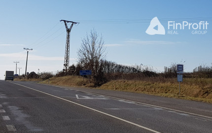 Predám pozemok na Zlatomoraveckej ceste pri Nitre, 6492m2.