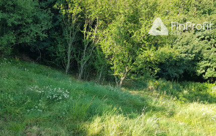 Predám dva stavebné pozemky pod lesom Nitra - Zobor, 1635m2.