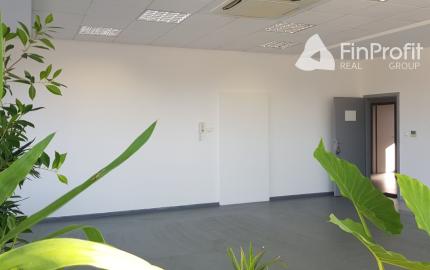 Prenajmem 60m2 kancelárske priestory pri R1 v Nitre.
