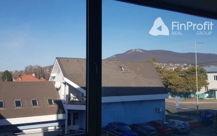 Prenajmem 60m2 kancelárske priestory pri R1 v Nitre.