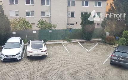 Prenajmem 60m2 kancelárske priestory pri R1 v Nitre.