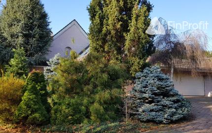 Predám RD pre veľkú rodinu alebo firmu v Nitre - Čermáň.