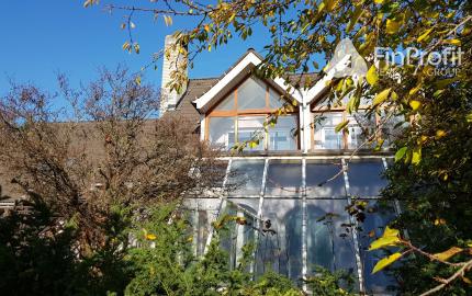 Predám RD pre veľkú rodinu alebo firmu v Nitre - Čermáň.