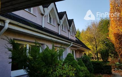 Predám RD pre veľkú rodinu alebo firmu v Nitre - Čermáň.