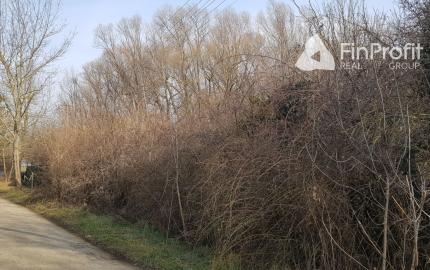 Predám stavebný pozemok Podhorany Sokolníky 5867m2.