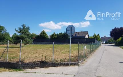 Predám stavebný pozemok pre RD Nitra - Šúdol.